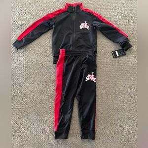 NWT Nike Air Jordan 2 piece set, size 5